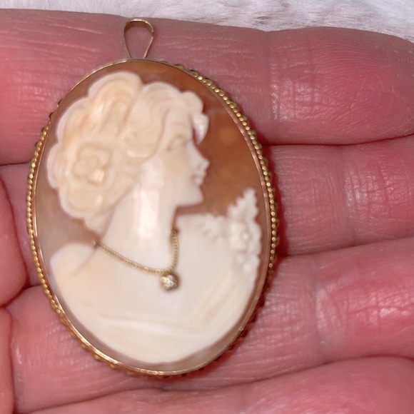 14K Gold Vintage Italian Cameo Pendant and Brooch - Picture 5 of 11